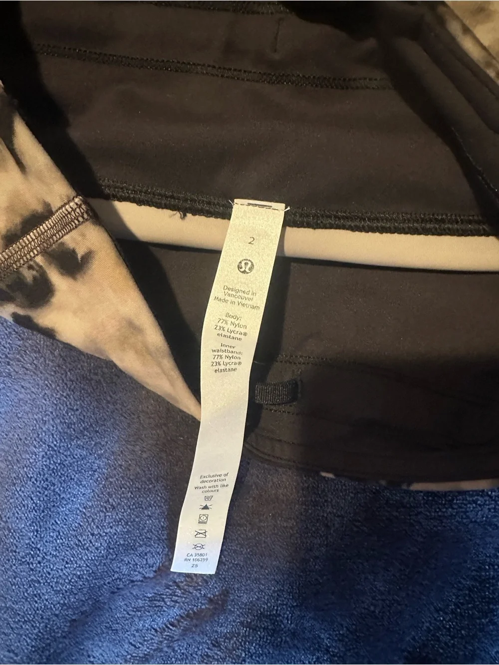 lululemon athletica Black and Beige Tie-Dye Leggings